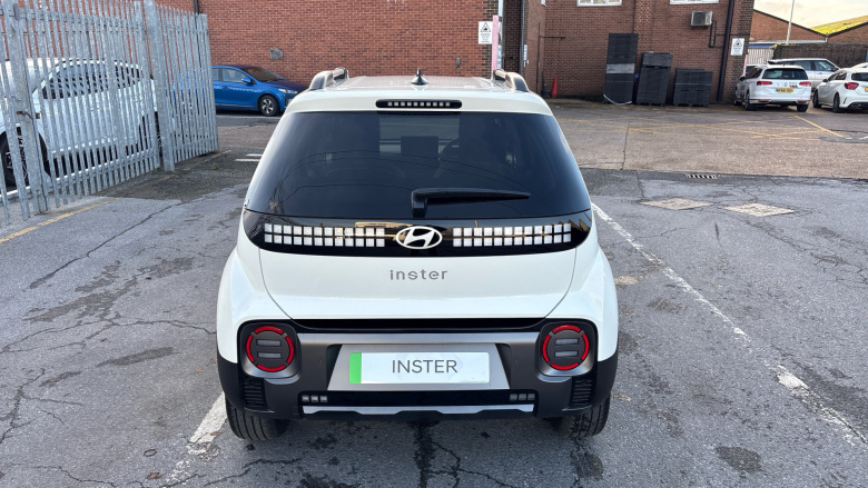 Hyundai INSTER 85kW Cross 49kWh 5dr Auto Electric Hatchback